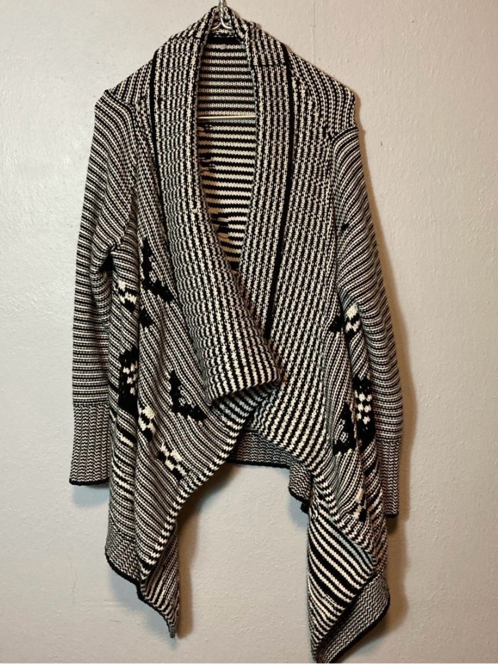 GAP Black & White Open-Front Draped Cardigan